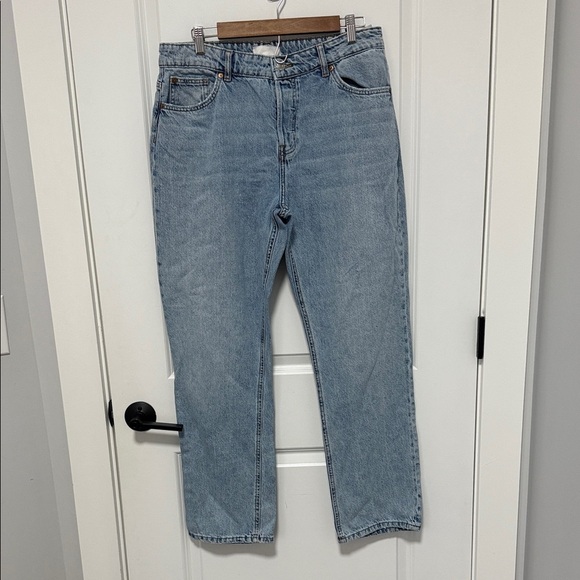 H&M women’s High Waisted Blue Jeans size 12 - Picture 1 of 5